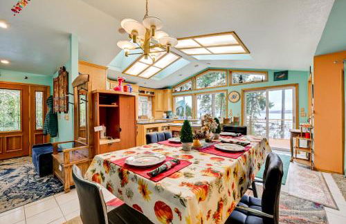 Steps to Shore Seaside Olympia Retreat with Hot Tub - Foto 8