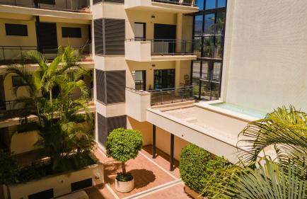 Hello Cosmo - Photo 7