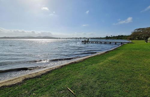 Completo apartamento em Resort na beira da lagoa - Foto 34