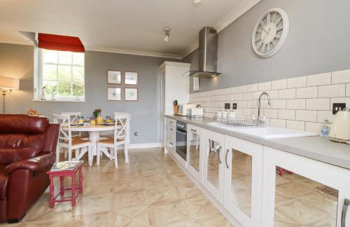 The Tack Room - Photo 8