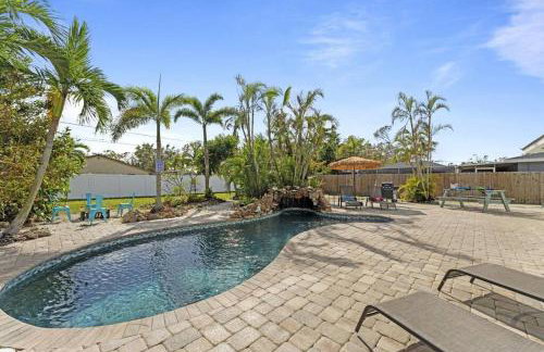 Grotto Pool House, 3 bed, 2 bath, IMG 3 miles, AMI - Foto 47