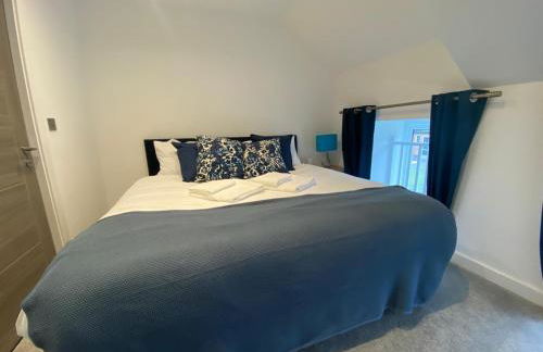 2-Bedroom Contractor Stay - Gated Parking & Fast WiFi - Photo 40