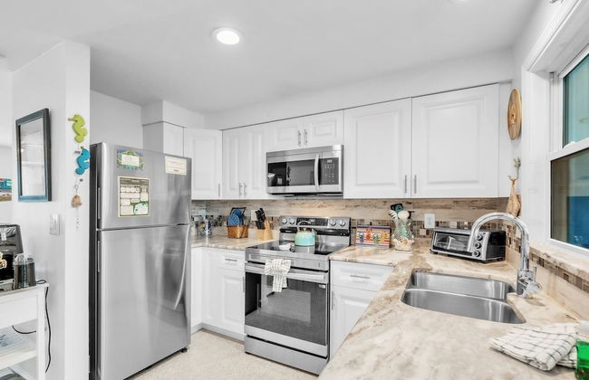 Beach N Bay 204 1 Bedroom Villa by RedAwning - Foto 9