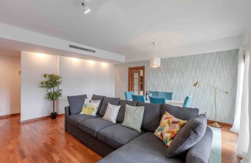 Modern 2 bedroom apt 20 min from city center - Foto 6