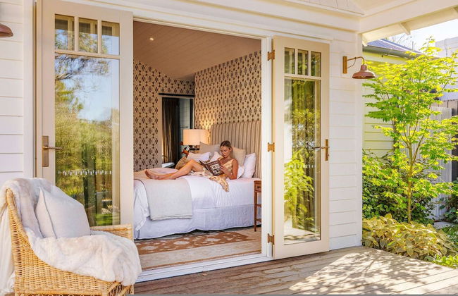 Muskoka Luxe Retreat With Pool Spa Fire Pit - Photo 18