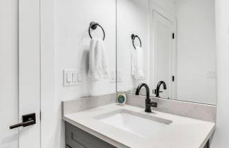 Luxury Villa close Broadway with Garage and Fire Pit - Foto 34