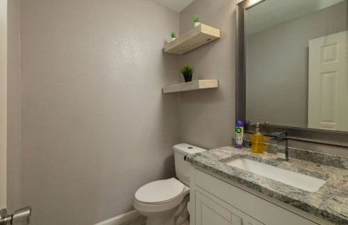 World Cup Group Stay w/ Covered Terrace - Foto 11