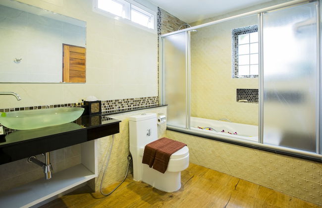 Irawan House - Photo 29