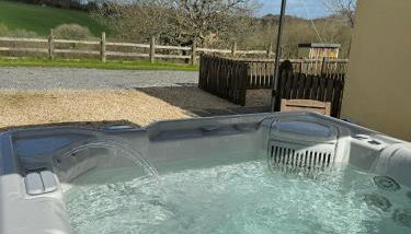 Meadowsweet Cottage Jacuzzi Edition - Photo 5