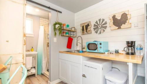 The Container Retreat @ 290 Wine Trail #8 Celebrate! - Foto 3