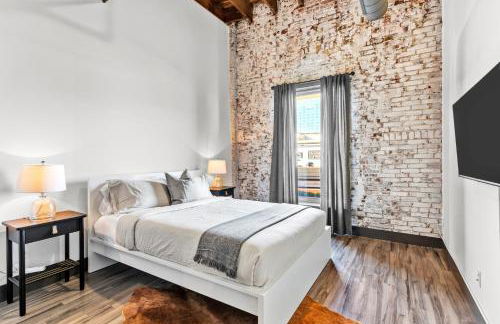 Brick & Bed, Riverfront Lofts, PC 206 - Foto 10