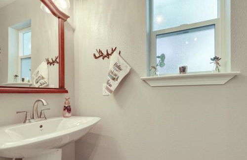 Near Dtwn Twain Harte Home with Furnished Deck! - Photo 26