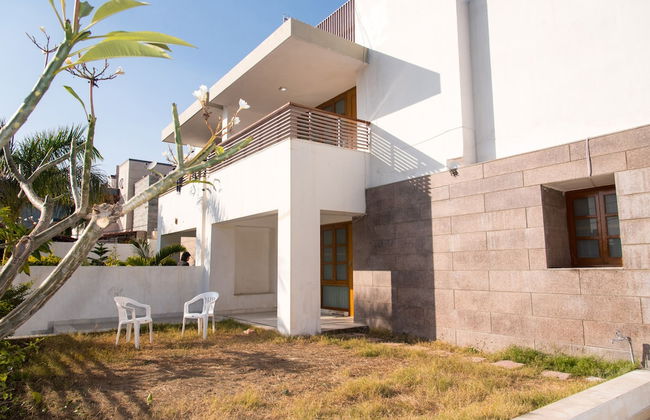 OYO 11064 Home Elegant 3BHK Villa Near Hiran Magri - Photo 20