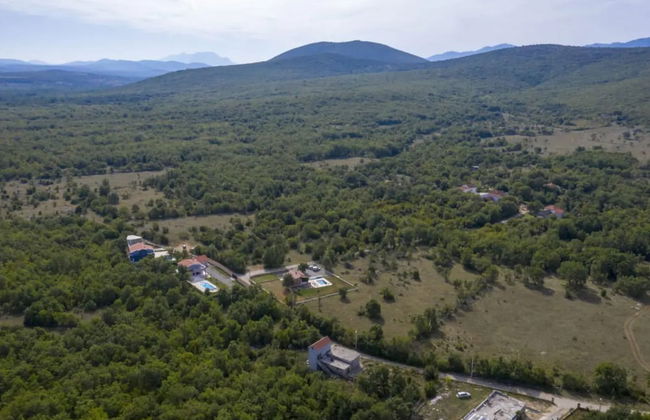 Tranquil Holiday Home With Pool, Garden, and Playground in a Peaceful Countryside Setting - Foto 26