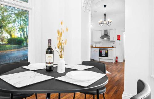 Spacious Apartment - Parking - Smart TV - Netflix 9PC - Photo 18