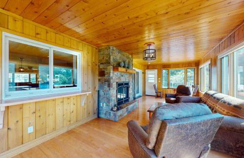 The 19th Hole Lakeside - Photo 4