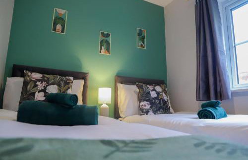 Group-Friendly 4-Bedroom-Guests 7-Ideal for Contractors Stay - Foto 22