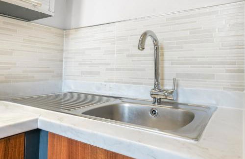 St George's Quarter Stay - Modern City Centre Duplex - Perfect for Business & Leisure - FREE PARKING - WiFi Included - Close to transport links - Foto 17