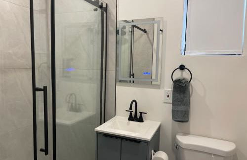 Transit-Friendly Flamingo Park Hideaway - Foto 44