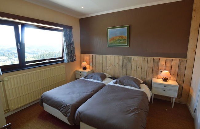 Superb House for Family Group with Swimming Pool, Sauna, Hot Tub, Billiards - Foto 9