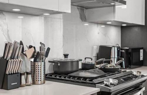 Trendy 3BR I Free Parking I Workspace - Photo 19