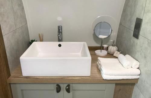 Romantic Rural Break In Countryside Castle Grounds Private Retreat Wizards Rest - Foto 14