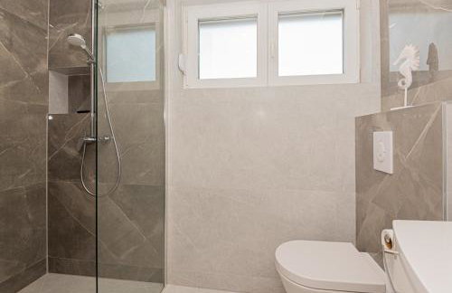 VILA VASILJ dein eigener Pool oder dein eigener Whirlpool mit Aussicht, dein Urlaub, deine Privatsphäre, deine Wahl - Photo 25