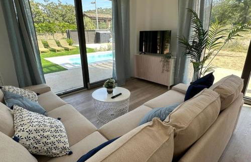 Magnífica casa con piscina - Foto 11