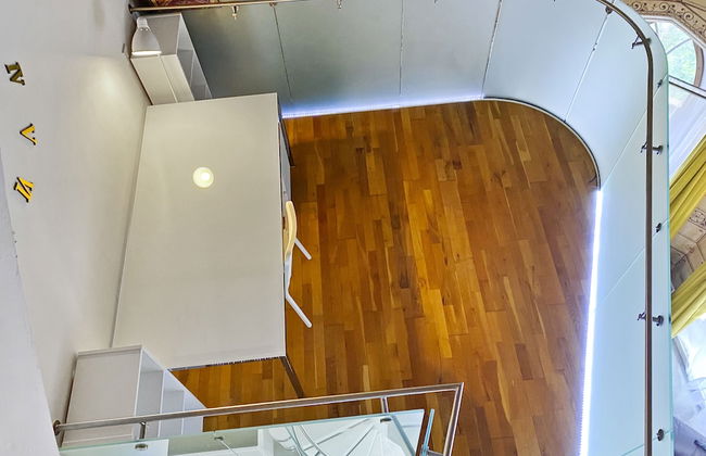 Rare 1-bed Church Converted Apartment in London - Foto 7