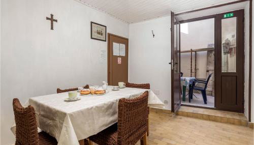 Amazing Home In Susak With Kitchen - Foto 3