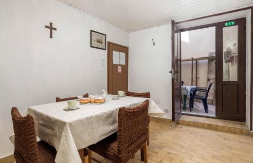 Amazing Home In Susak With Kitchen - Foto 3