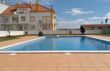 Palmeiras Apartement - T1 com Piscina - Foto 10