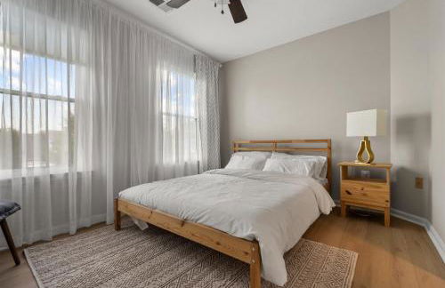 5 BedRooms Family retreat with GameRoom Near DC & Qunatico - Photo 11