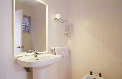 Apartamentos San Antonio Beach - Foto 15