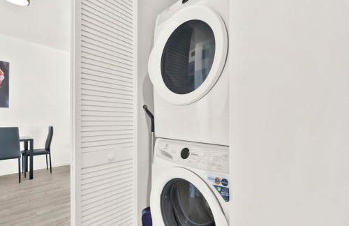 Ocean Front Condo Near Cruise Port, Bayfront Park, plus Free Parking - Foto 42