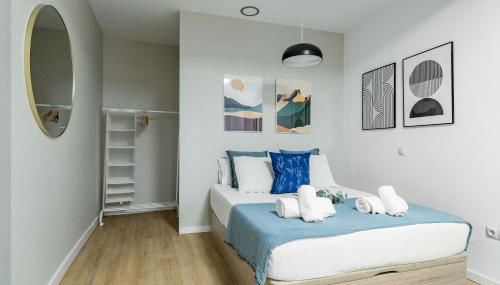 Charming Lucero - Foto 3