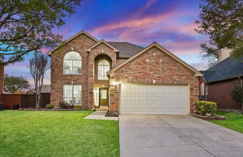 Luxury Home w Hot Tub near DFW Airport - Photo 51
