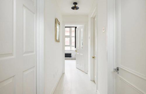 Stylish 2-Bed Loft Apartment with Terrace 2 min walk to Fulham Tube Station - Foto 25