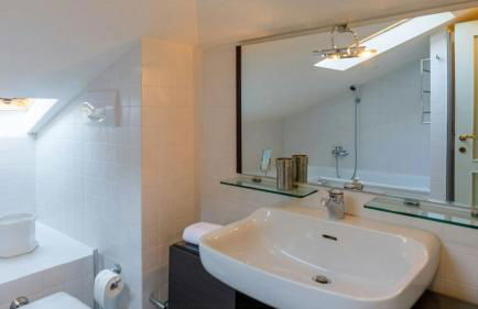 Modern Villa With View In Marche Hills - Foto 25