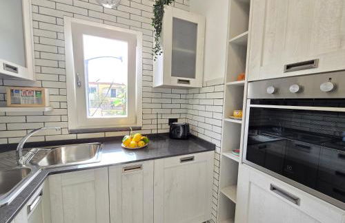 Grazy Home - Bright new Apt with Terrace and Jacuzzi - Foto 38