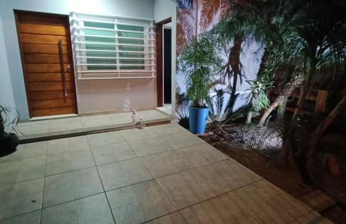 Apartamento térreo aconchegante com estacionamento na porta - Foto 9