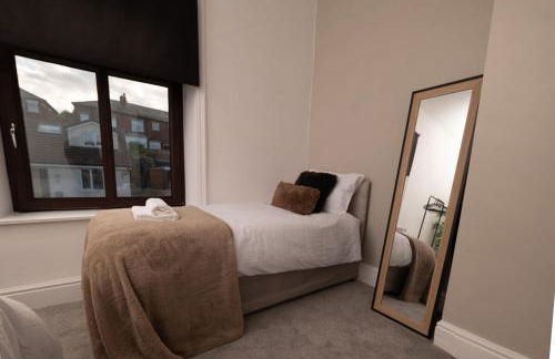 Stunning 6Bed Cottage in the Hills- Free Parking - Foto 11