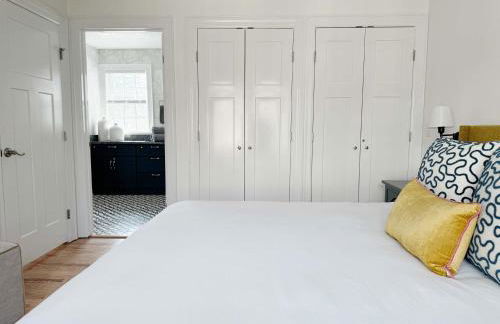 Sunny & Playful Carriage House in Downtown Savannah Stay Here and Walk Everywhere - Foto 32