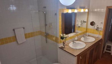 Charmoso Apartamento T2 em Foros de Salvaterra - Foto 3, Shower