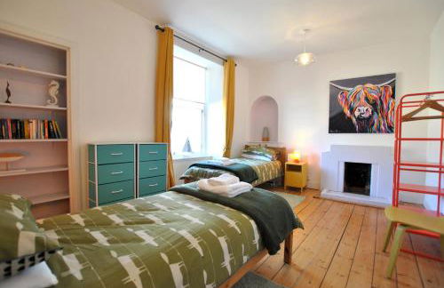 Bass View Cellardyke- contemporary coastal stay - Photo 5