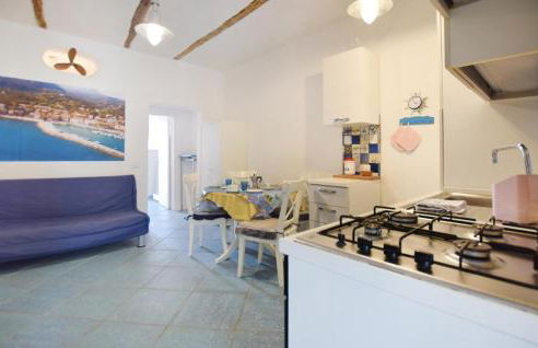 2 Bedroom Gorgeous Apartment In Scario - Foto 4