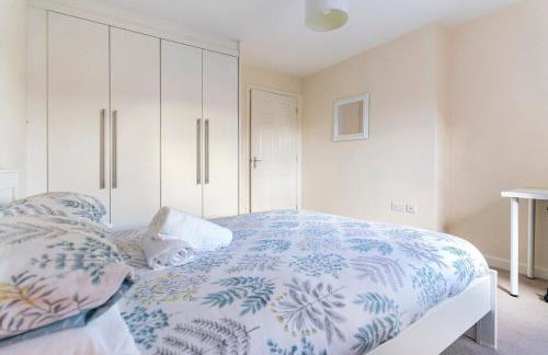 Lovely Two Bed detached house with Parking - Foto 10