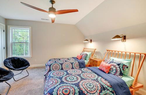 Expansive Georgetown Home with Decks and Fire Pit! - Foto 21