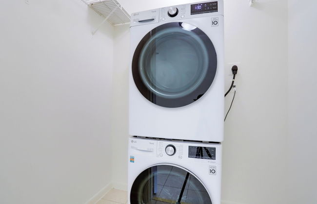 Spacious 2BR Apartment in Crystal City - Photo 29