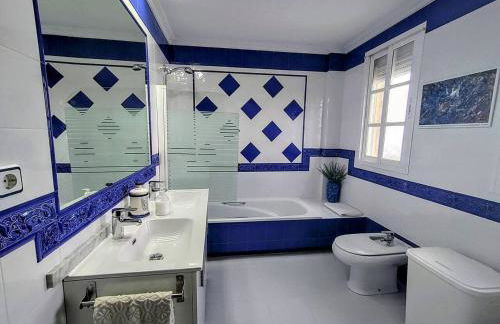 A un metro Sevilla. - Foto 22